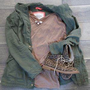 V-Neck Crisscross Top